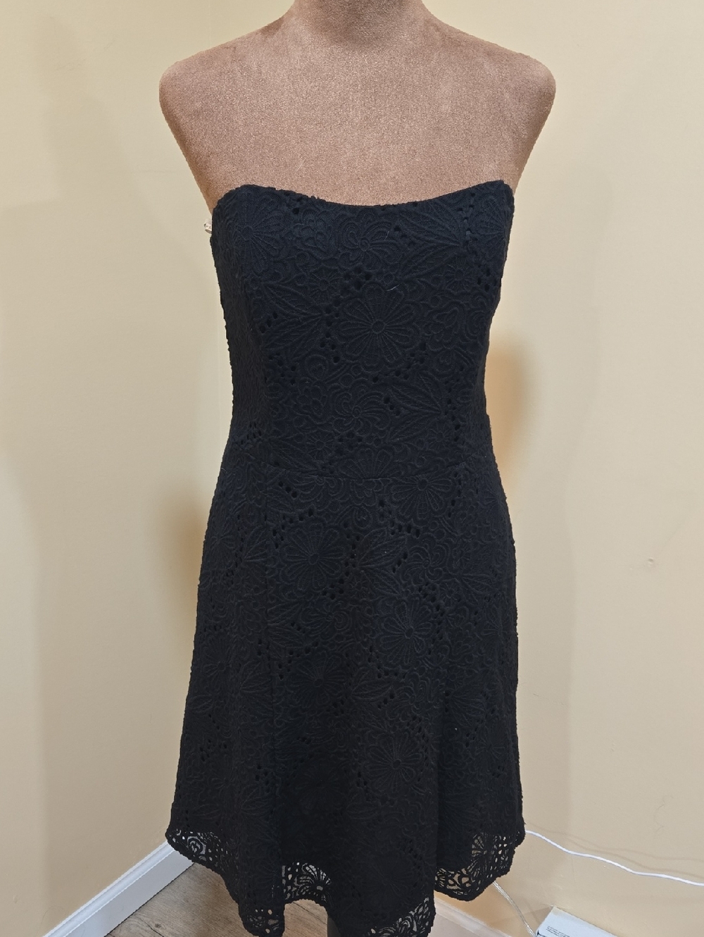 NWT!! Lilly Pulitzer Strapless Black Floral Lace Dress